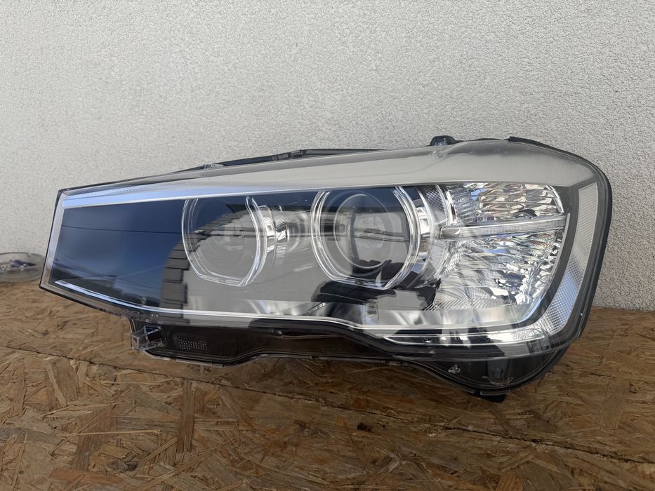 Far stanga BMW X3 X4 F25 F26 LCI Facelift Bi Xenon Adaptiv + Led