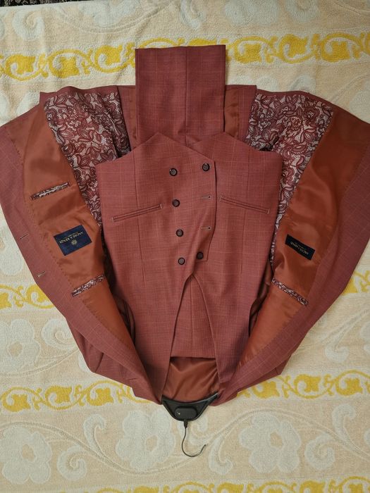 Костюм тройка Andrea Kenzi