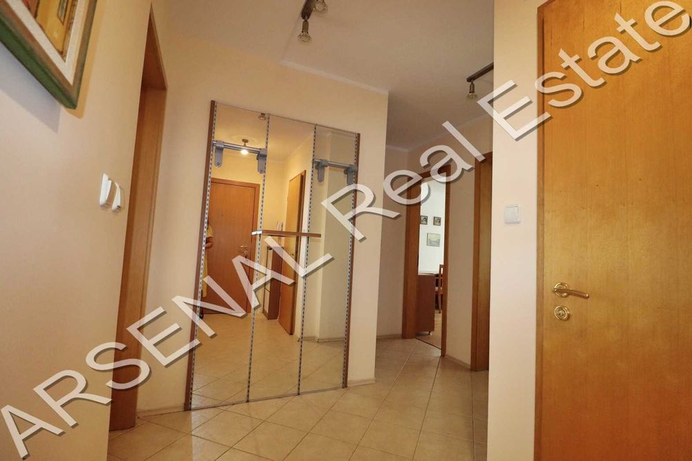 Дава се под наем Тристаен апартамент в София, Иван Вазов - 120 кв.м за 897.6 € - Снимка #1