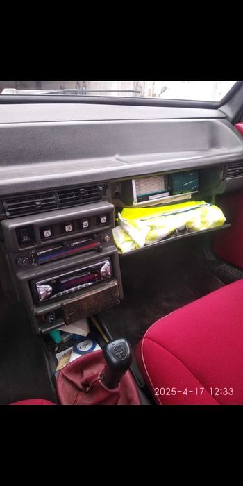 Ваз 2109 Спутник 1989 года с новыми запчастями на Двс, КПП и инструм.