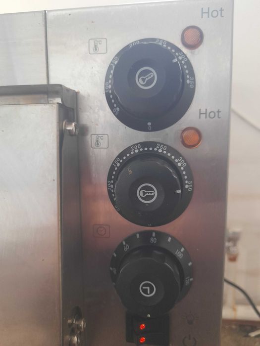 Пицца печ в хорошем состоянии