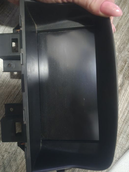 Продам универсальную магнитолу