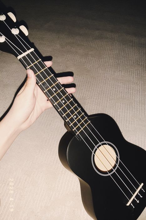 укулеле  материал липа,12ладов