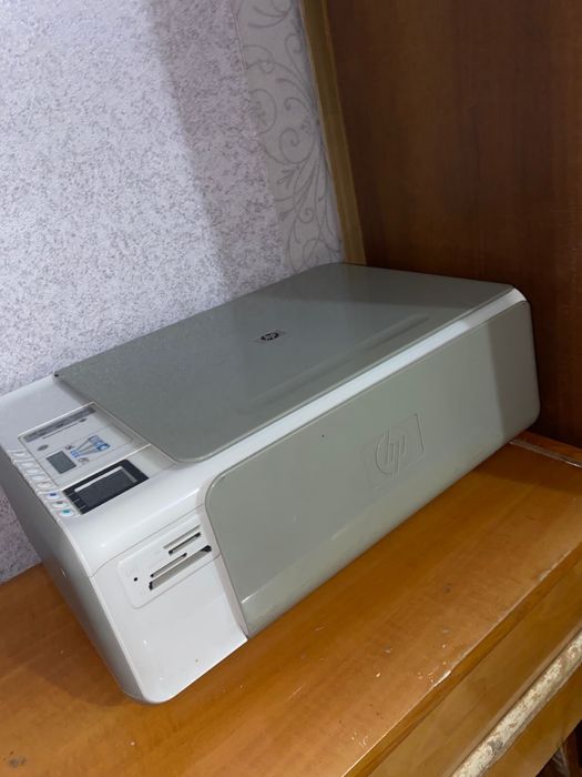 Принтер hp,,цветной
