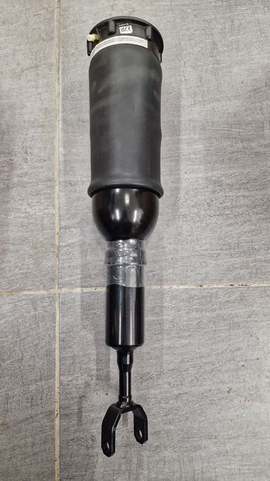 Преден амортисьор с възглавница за Audi A6 C5 4B
Audi Avanti A6