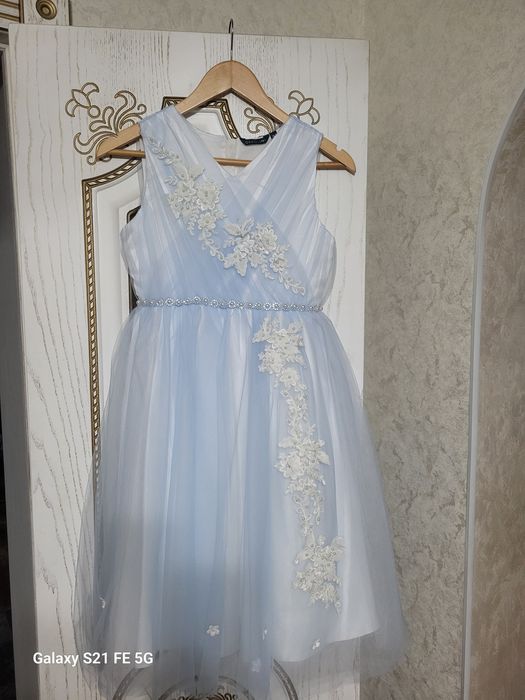 Продам нарядное платье