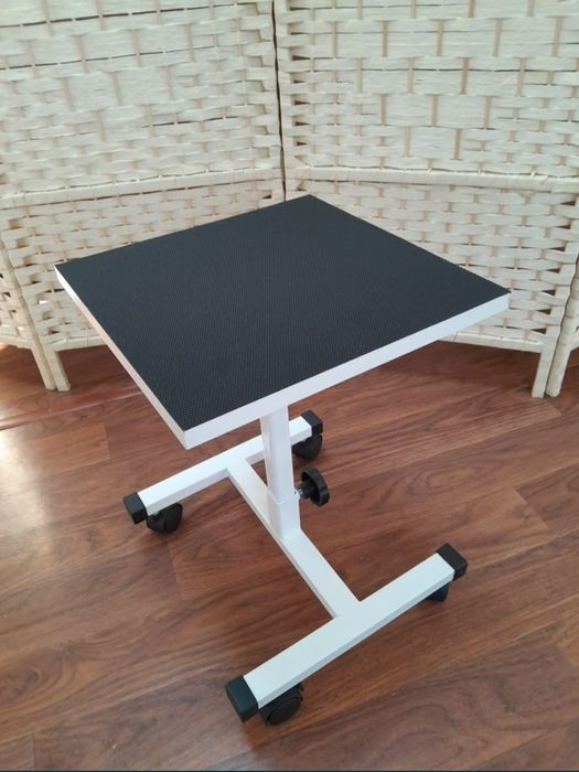 Подставка -помощница для бьюти-мастера