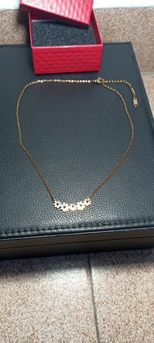 Стилно дамско колие