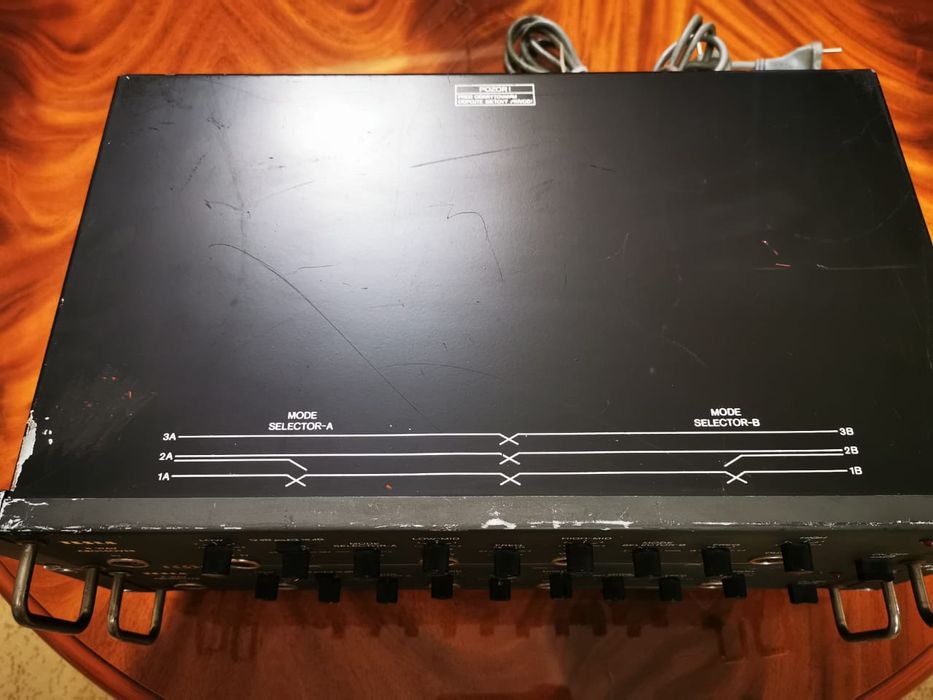 Активный кроссовер TESLA