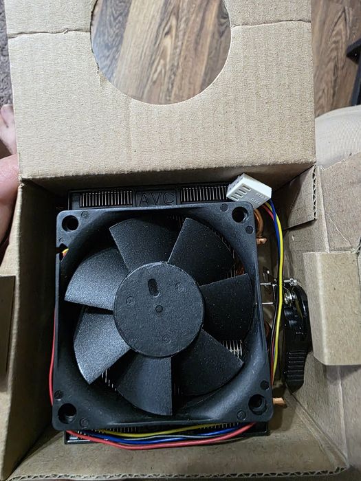 Vând Cooler amd pentru fx 8350 nou