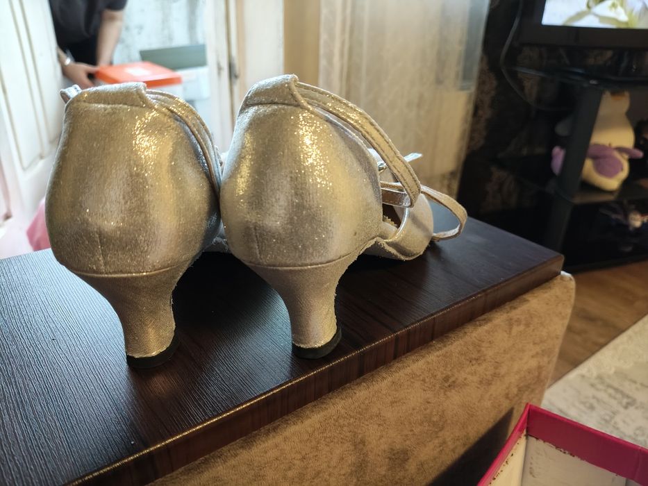 Туфли для бальных танцев