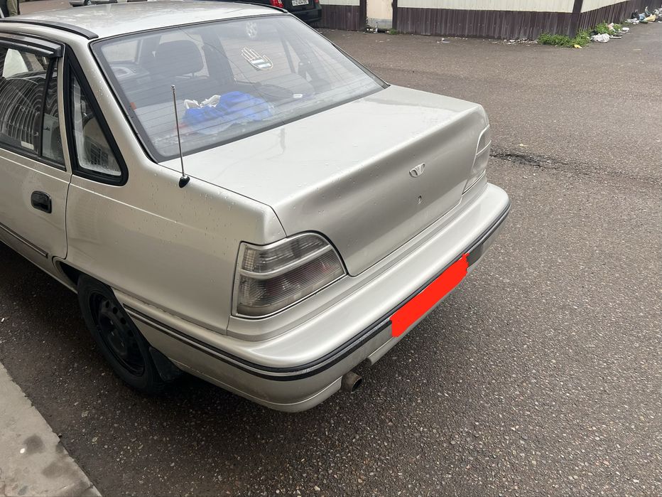 Проется машина Нексия