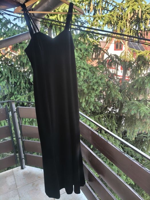 Rochie catifea neagra