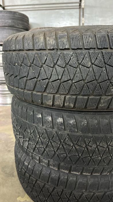 235/55/19 продам шины