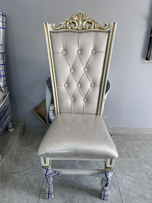 Стулья пряма со склада