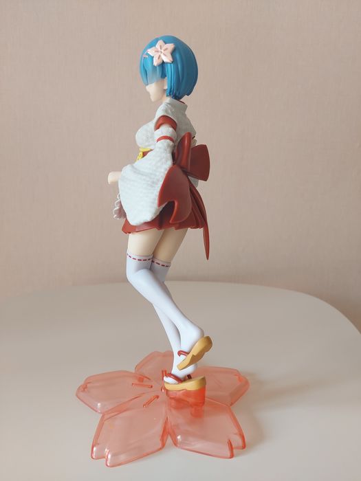 Аниме фигурки на Re:Zero Rem