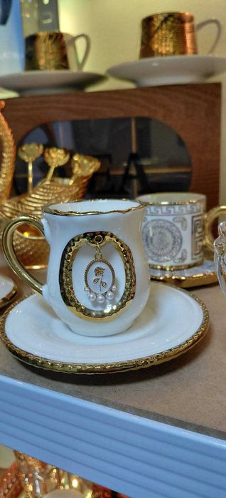 Луксозни чаши за кафе