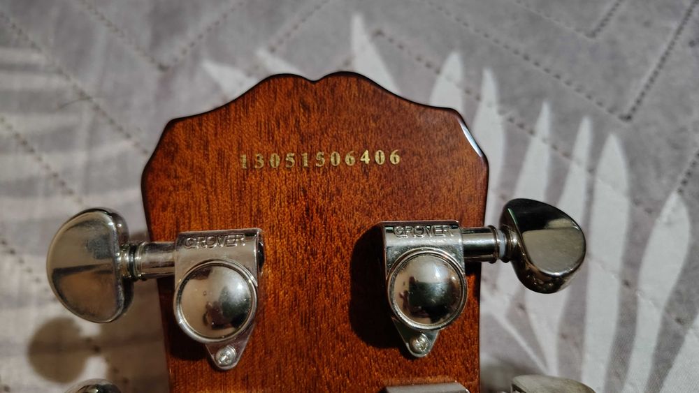 Продавам електрическа китара Epiphone