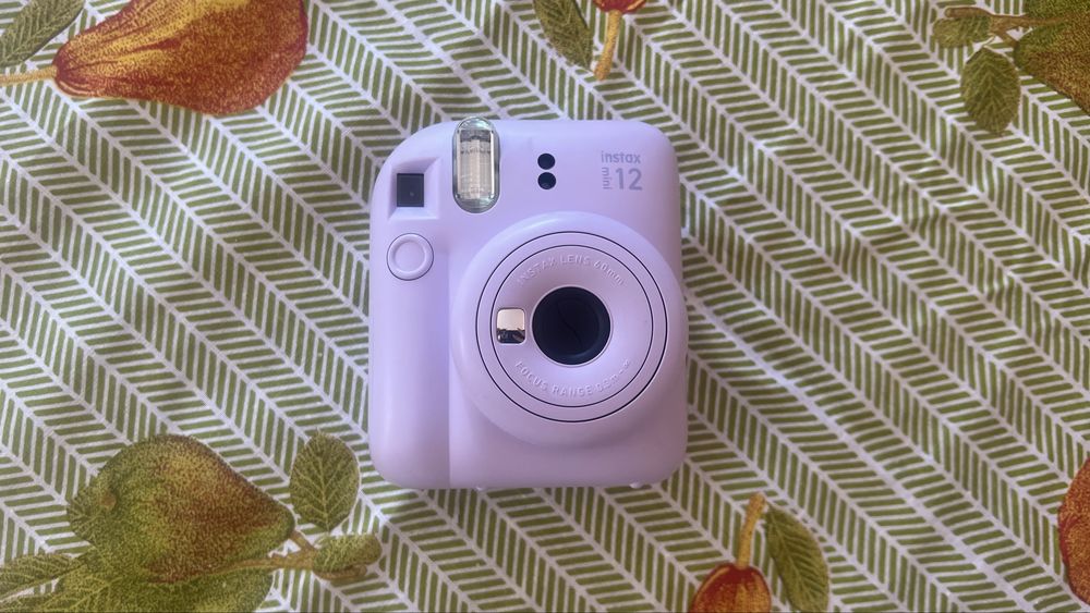Fujifilm Instax Mini 12 лилава + калъф