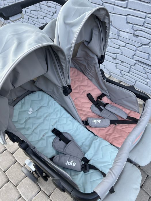 Коляска Joie для двойни, погодок