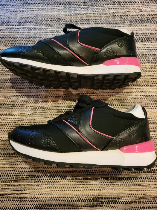 Дамски сникърси Guess