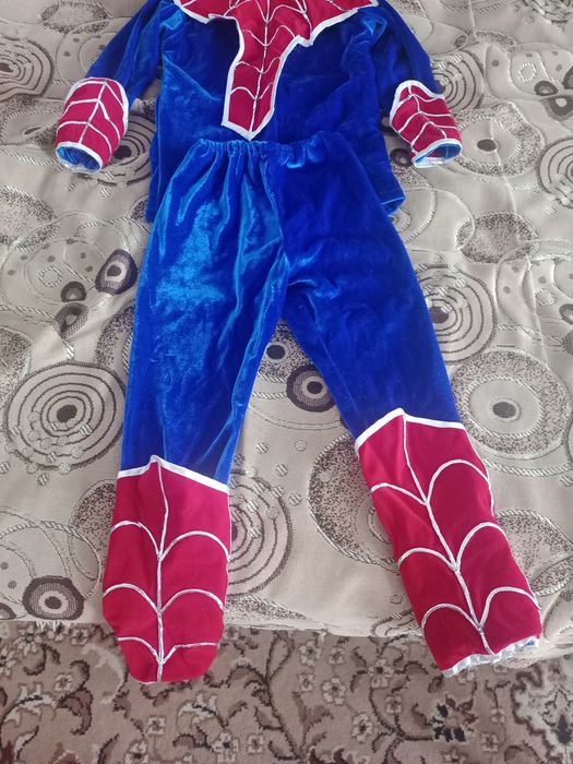 Костюм человека паука