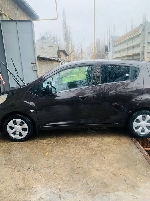 Спарк сотилади срочно