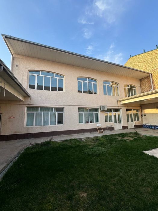 Uchtepa Katta qanidan 4.97sotix 9ta xona 2qavat