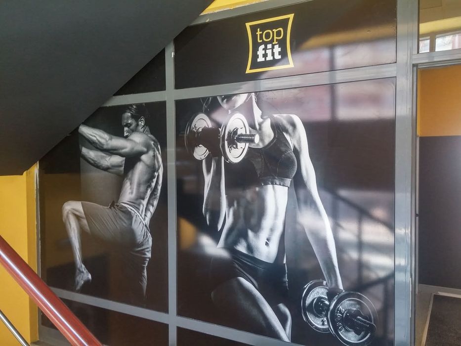 Брандиране на витрини, офиси и търговски обекти