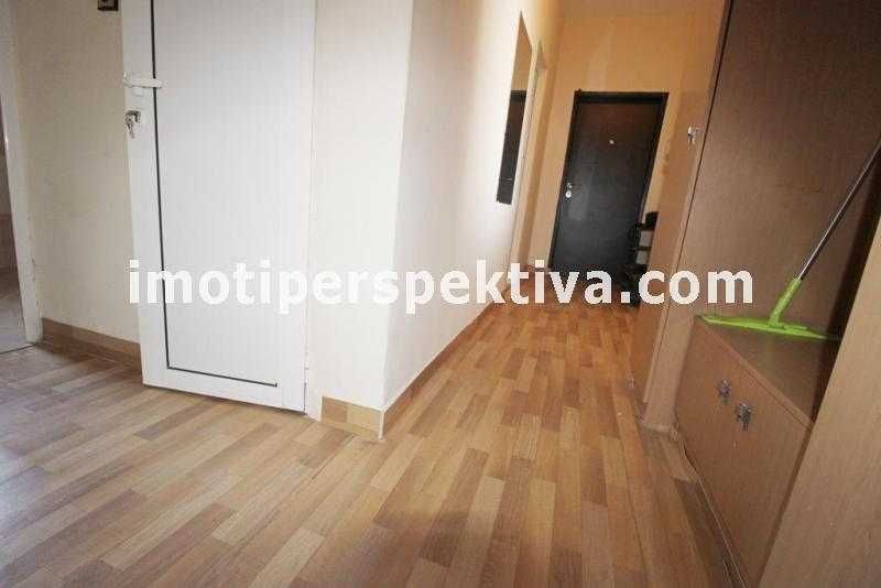 Продава се Тристаен апартамент в Пловдив, Христо Смирненски - 82 кв.м за 1793 €/кв.м - Снимка #9