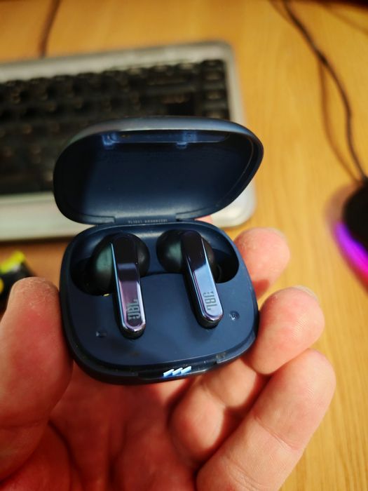 Vand casti JBL  Live PRO 2