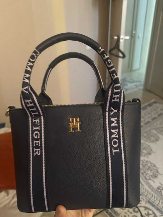 Tommy hilfiger sumka