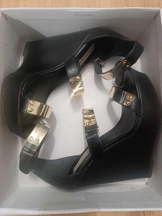 Босоножки Steve Madden