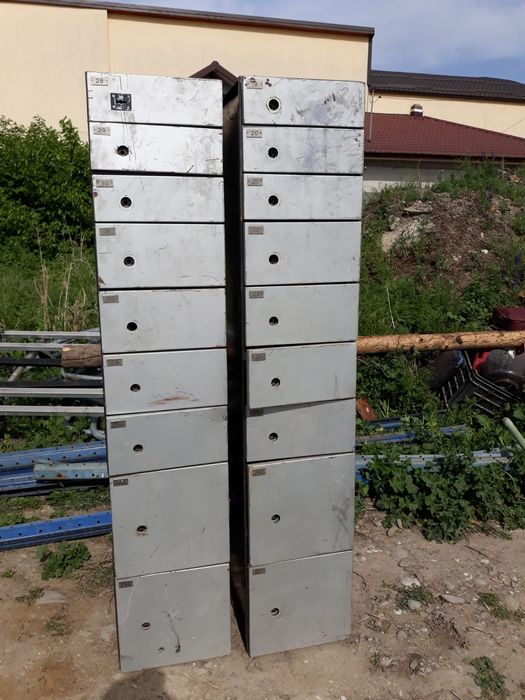 Pantofar metalic solid ideal in orice gospodărie s-au pt raft de scule