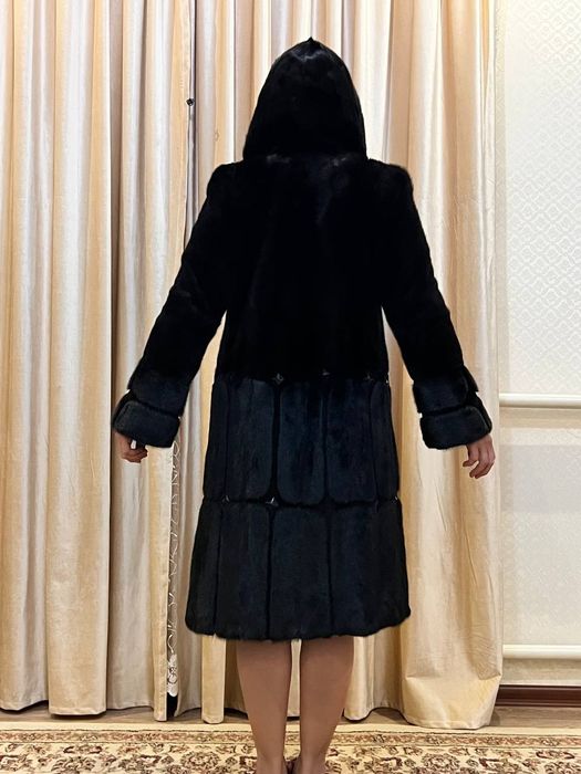 Отличная Норковая  шуба