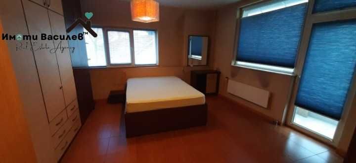 Продава се Тристаен апартамент в София, Център - 93 кв.м за 1426 €/кв.м - Снимка #4