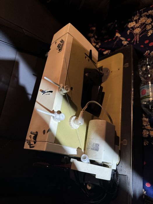 Продам швейную машинку Veritas в хорошем состоянии