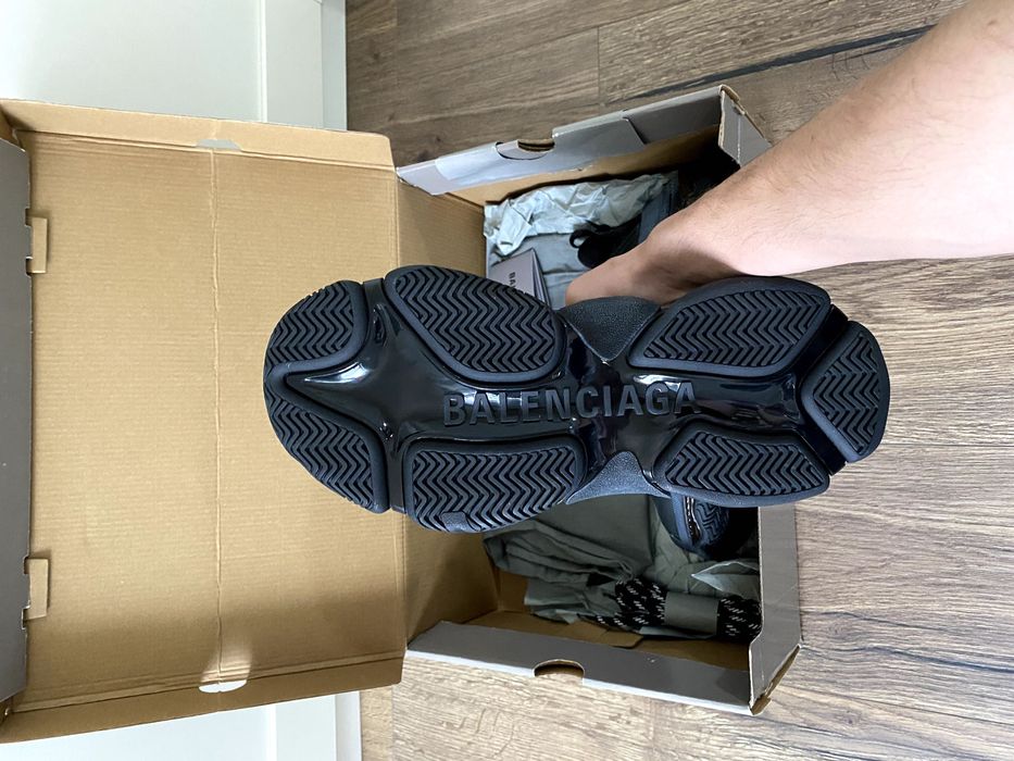 Balenciaga Triple S 40 Autentici