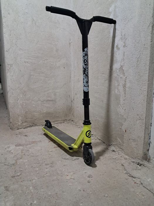 Trotinetă freestyle Oxelo 
Vând trotinetă freestyle Oxelo