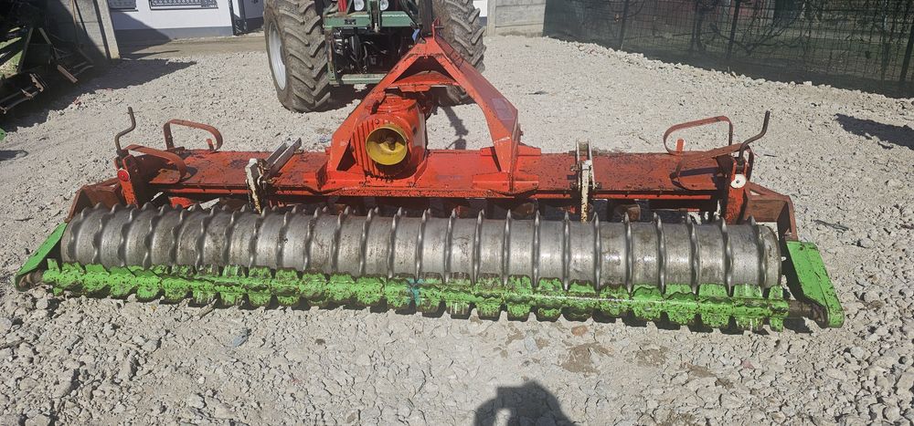 Vand freza pamant kuhn 3 metri cu tavalug parker aluminiu si bara de c