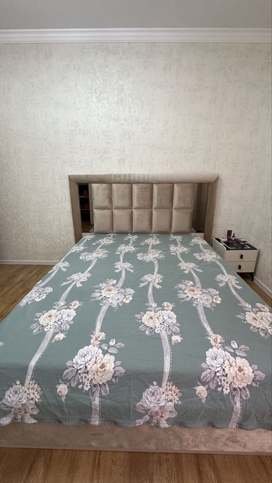 Продается Двуспальная кровать