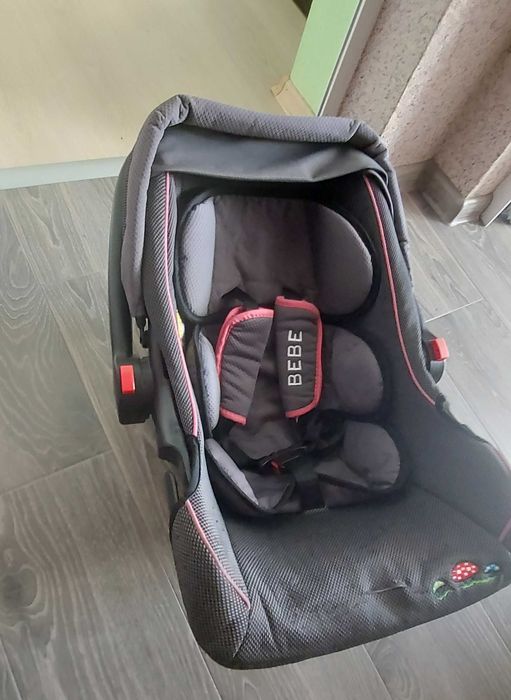 Кош/столче за кола loreli