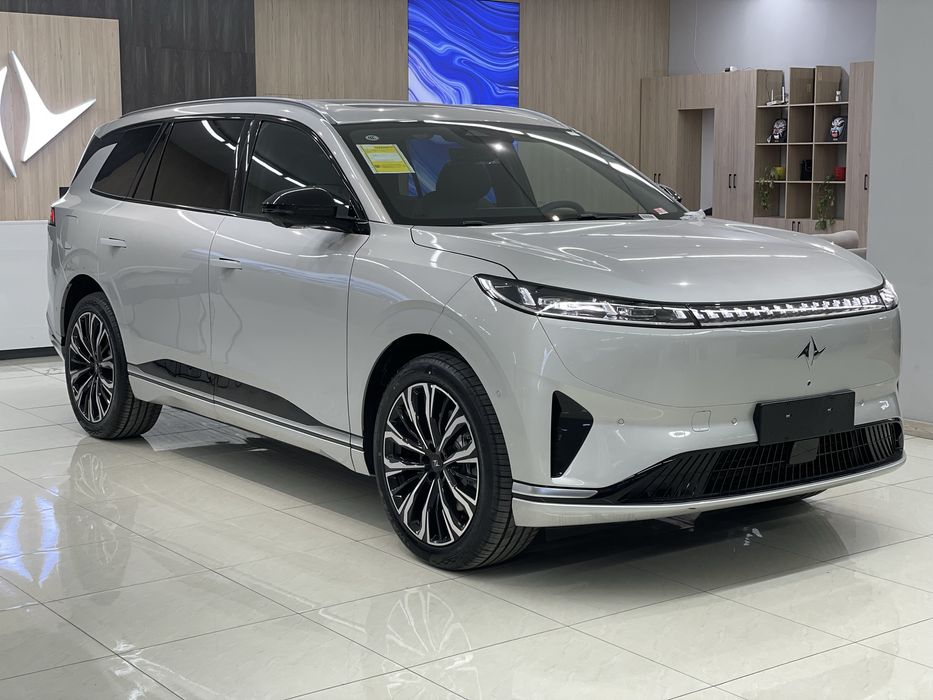 Dongfeng 008 restyling