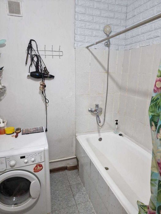 ул Бобура  2/3/5  (ТЦ NEXT)   с видом на  SEUL MOON