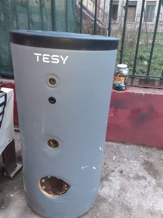 Vând boiler indirect Tesy 200litri.