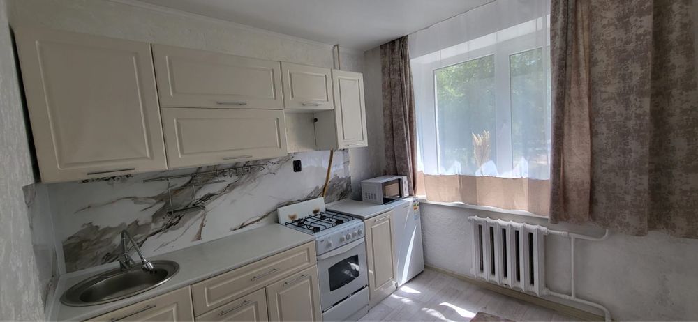 Сдается 1 ком кв посуточно