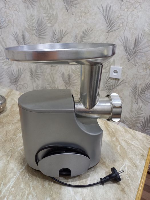 Мясорубка KENWOOD на запчасти.