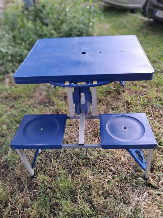 Сгъваема туристическа маса