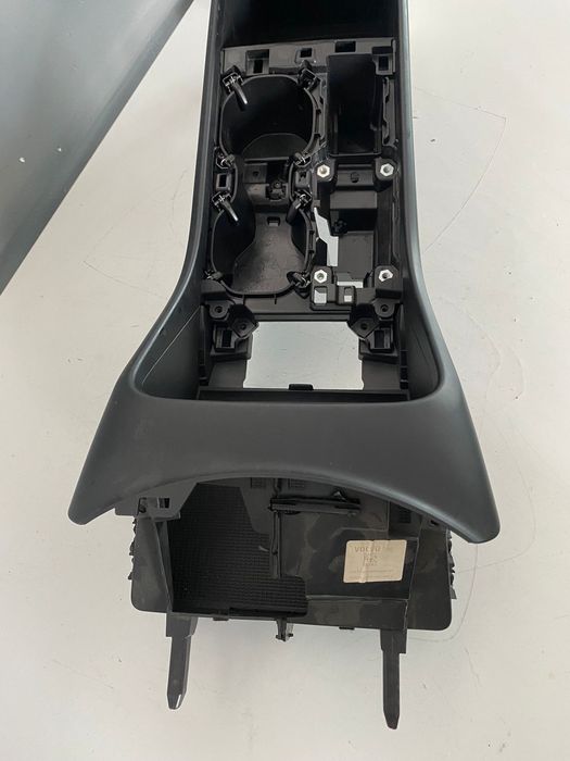 Consola cotiera VOLVO XC40 2019 32352198