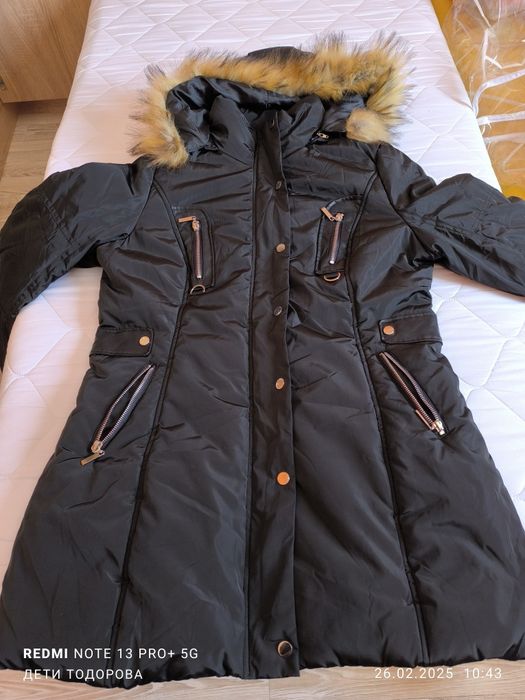 Продавам чисто ново,дамско,зимно яке ZAVANNA.